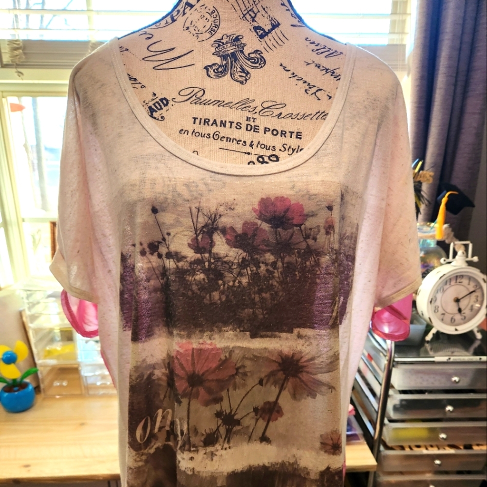 🌸 Women's Top